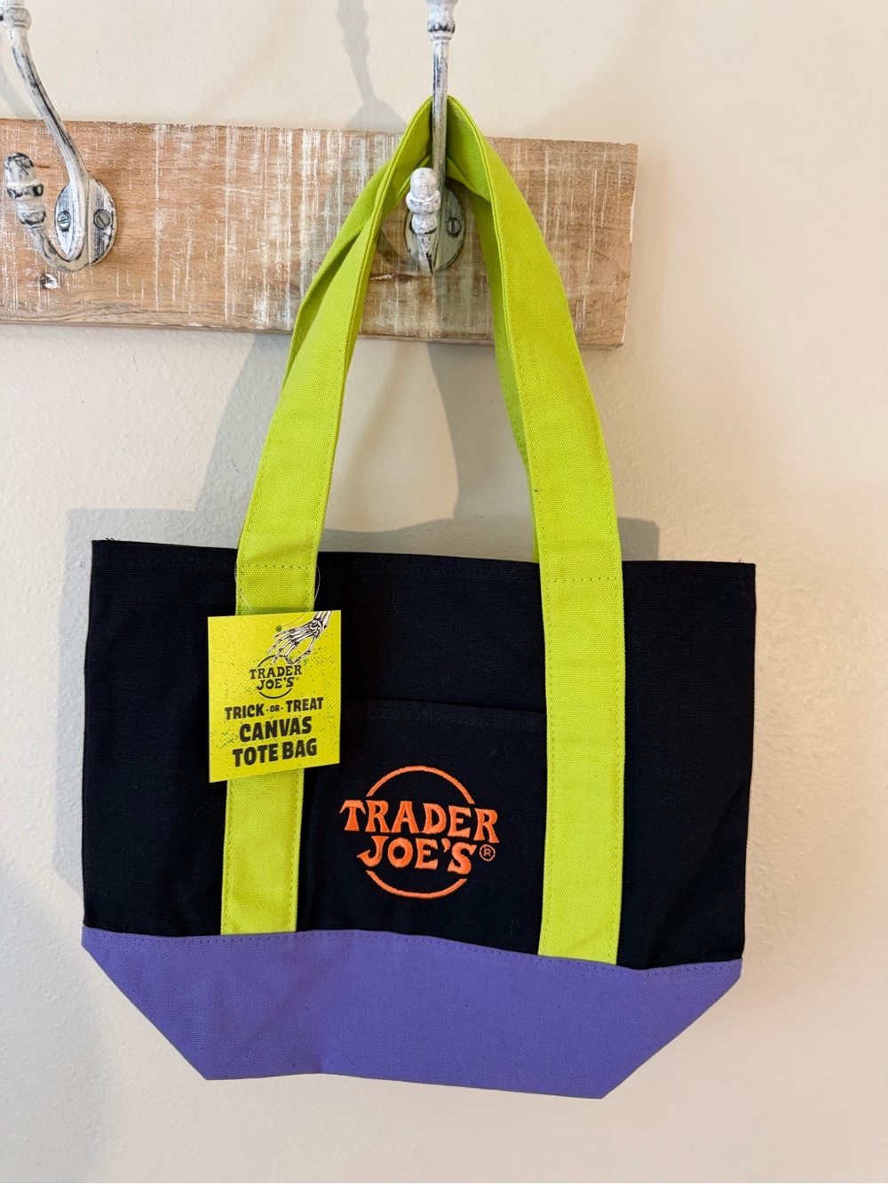 🖤🎃 NEW WITH TAG – Trader Joe’s Halloween Mini Tote! 🧡💚💜 RARE TO FIND